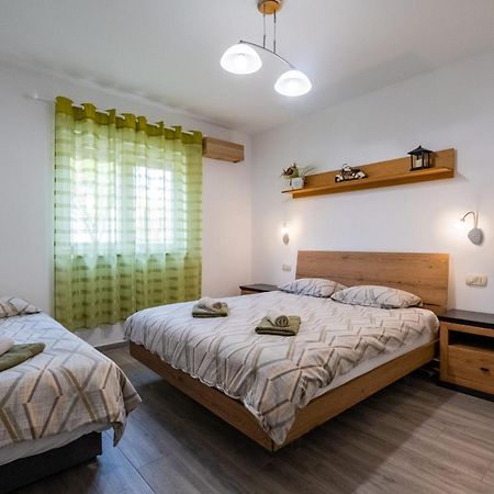 Vila Veronika 2 Пула Екстер'єр фото