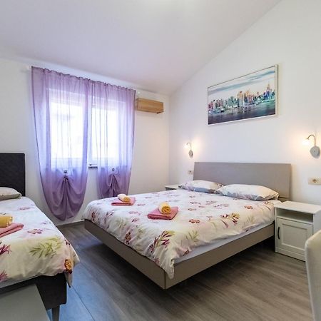 Vila Veronika 2 Пула Екстер'єр фото